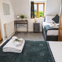 Measure Cottage - Sleeps up to 4 - Henley in Arden - HOT TUB, 亨利因阿登 — 照片 3