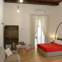 Domus Studio 25 Bed & Breakfast, Неаполь — фото 4