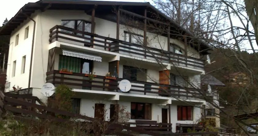 Garsoniera Spiridus, Азуга — фото 1