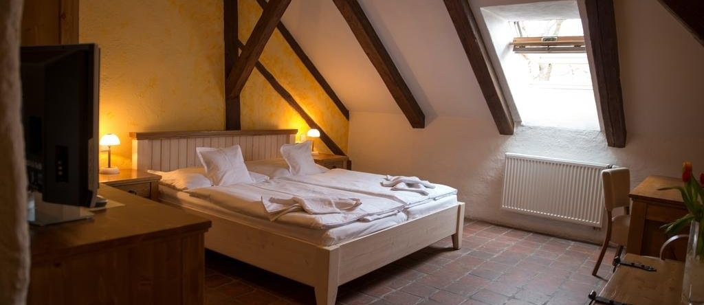 Hotel U Hrabenky, 泰尔奇 — 照片 1