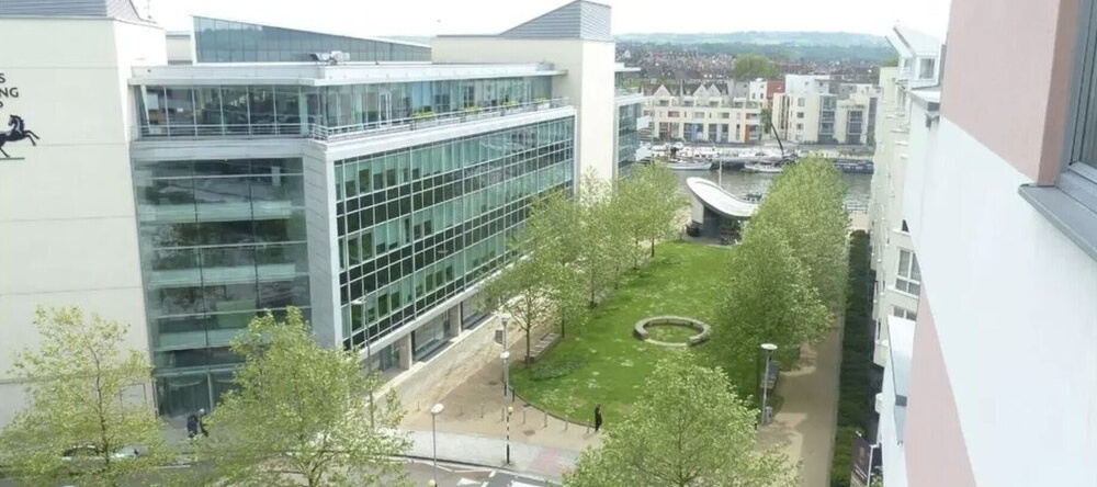 Lovely 1-Bed Studio In Bristol, Бристоль — фото 1