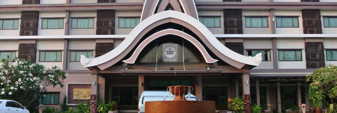 Phanomrung Puri Boutique Hotels And Resorts, Нанг Ронг — фото 1