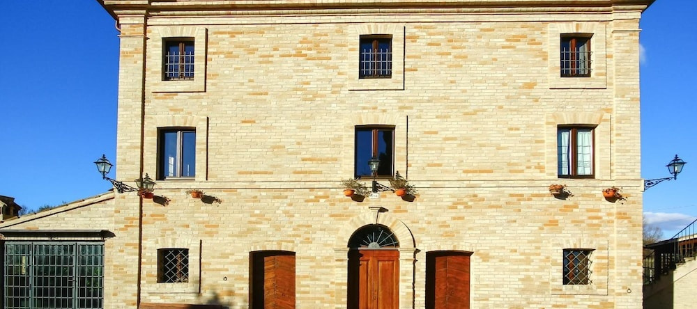 I Sassi Di San Giuseppe, 蒙特焦尔达诺 — 照片 1