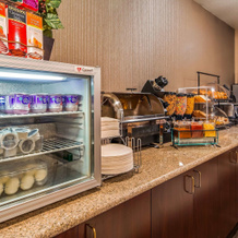 Best Western Luxury Inn, Tracy — photo 5