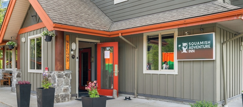 Squamish Adventure Inn & Hostel, 斯阔米什 — 照片 1