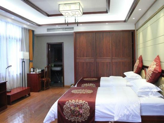 Bachu Lin'Ga Folk Culture Hotel, 巴塘 — 照片 1