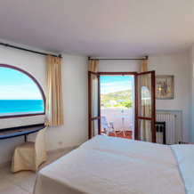 Hotel Punta Est, Байя-Сардиния — фото 5