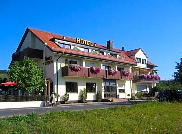 Kaiser S Weinland Hotel, 加默尔堡 — 照片 1