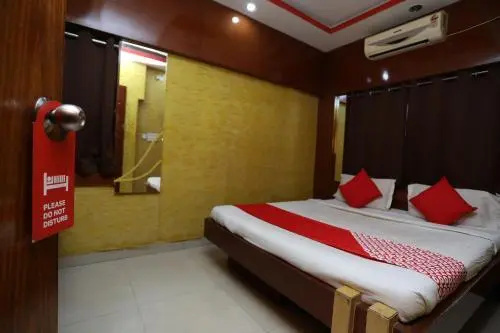 OYO 28644 Hotel Nilanjana, 阿桑索尔 — 照片 1