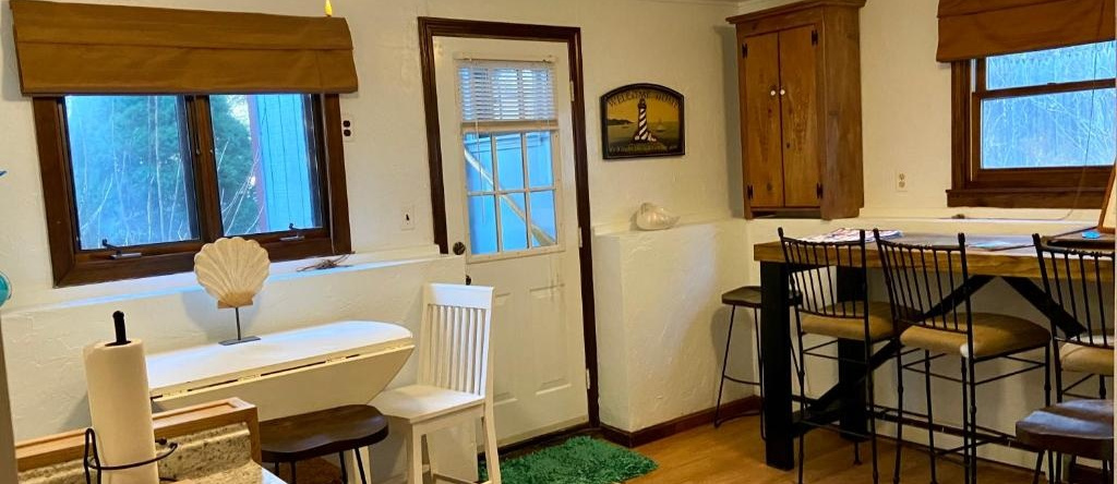 Clear Pond Getaway, Plymouth — photo 1