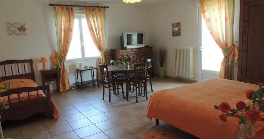 Chambres d'hotes Les Epinettes, 博瓦尔 — 照片 1