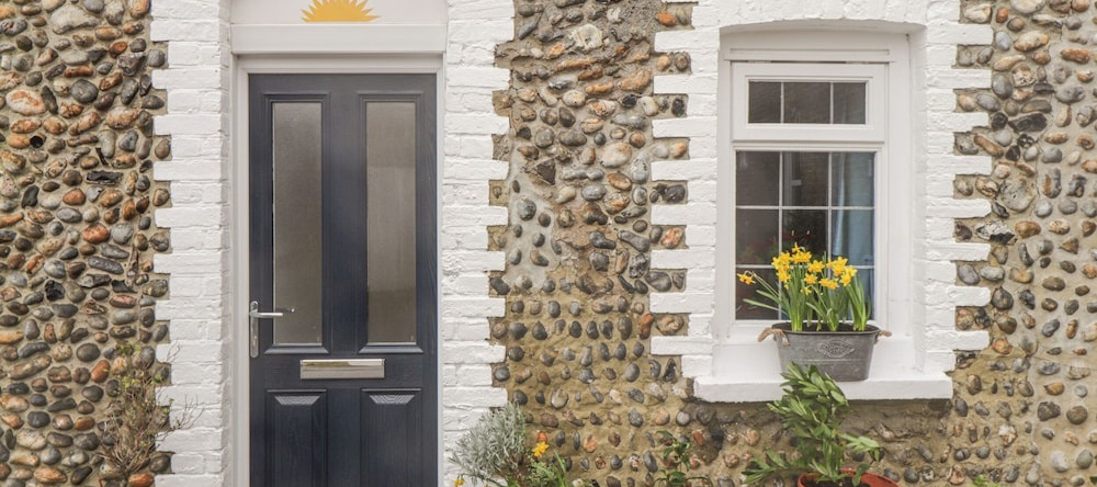 6 Flint Cottages, 伯钦顿 — 照片 1