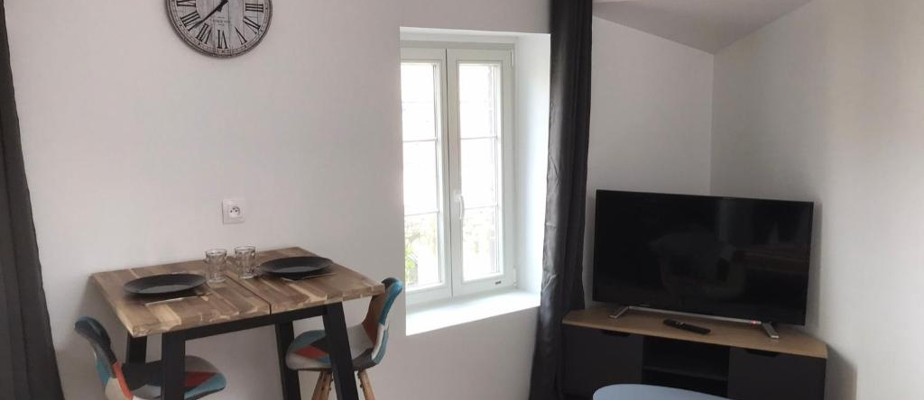 Super Studio Refait À Neuf Proche Des Commerces, Руайя — фото 1