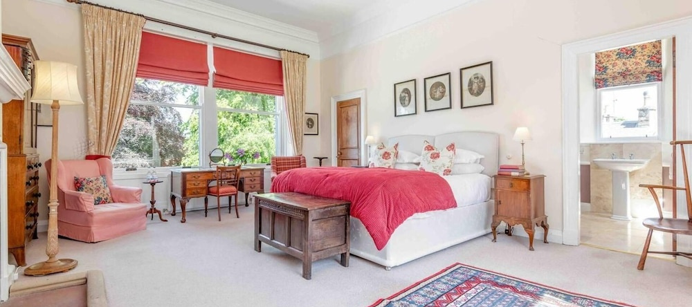 Charming 7-bed Estate House Near Gleneagles, 邓布兰 — 照片 1