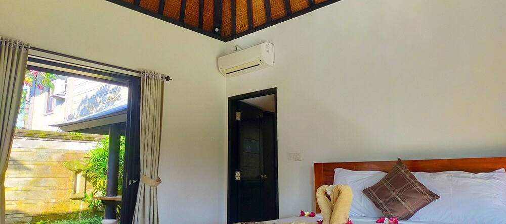 3BR Villa Queen With Stunning Rice Field, 萨巴 — 照片 1