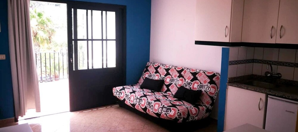 Apartment With one Bedroom in Mogán, With Wonderful sea View, Pool Acc, 普拉亚德尔库拉 — 照片 1