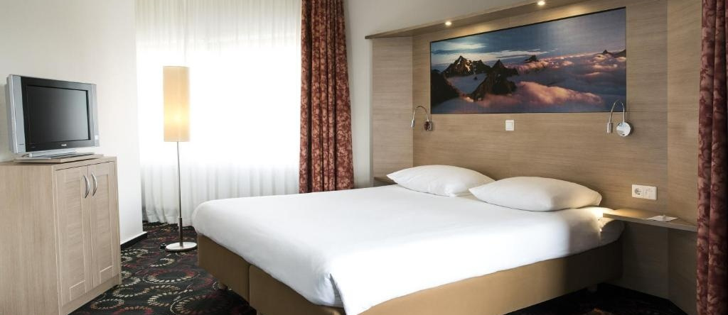 Leonardo Hotel Hengelo City Center, Хенгело — фото 1