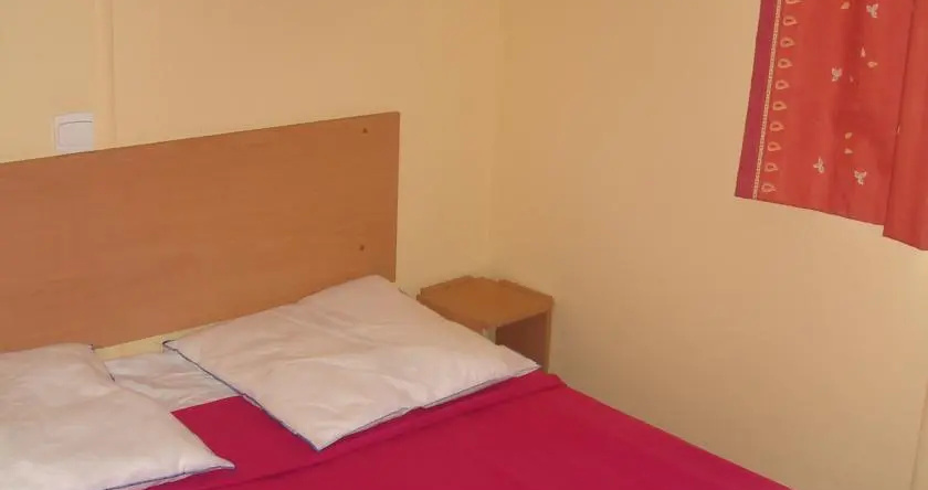 Camping De La Bourgnatelle, Бретену — фото 1
