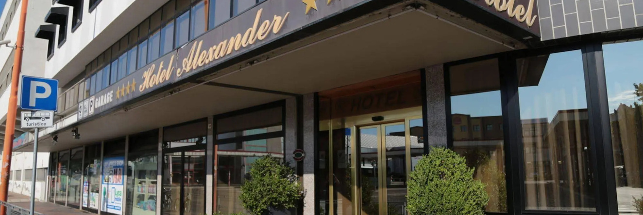 Hotel Alexander, Чезена — фото 1