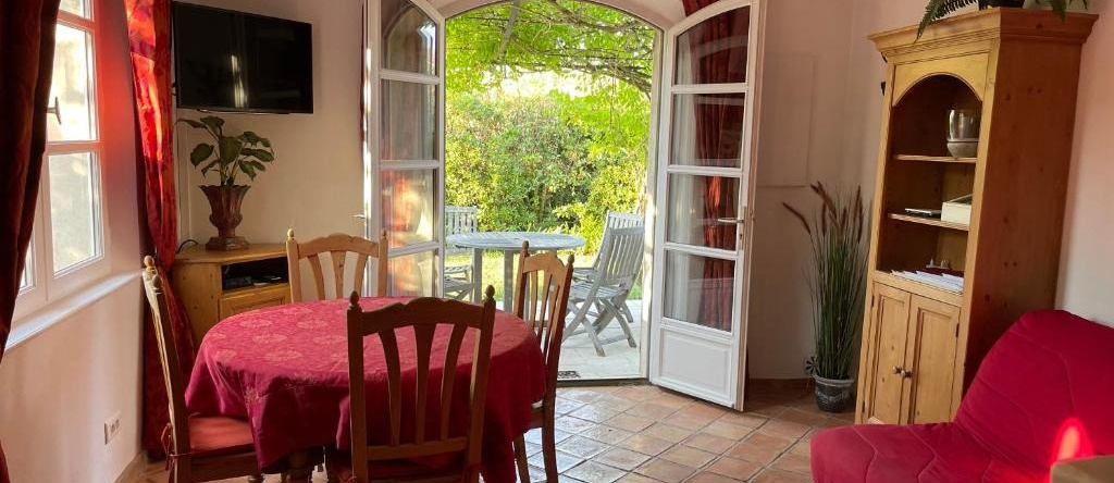 Bastide Saint-Joseph, Le Rouret — photo 1