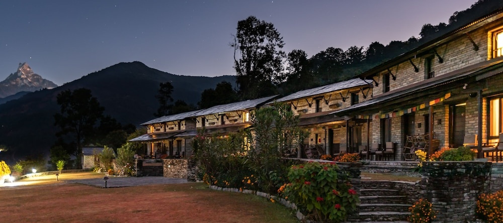 Mountain Lodges of Nepal - Tomijong, Majh Gaun — photo 1
