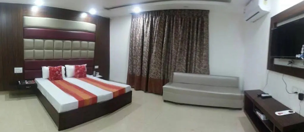 Hotel NG Paradise, 亚穆纳纳加尔 — 照片 1