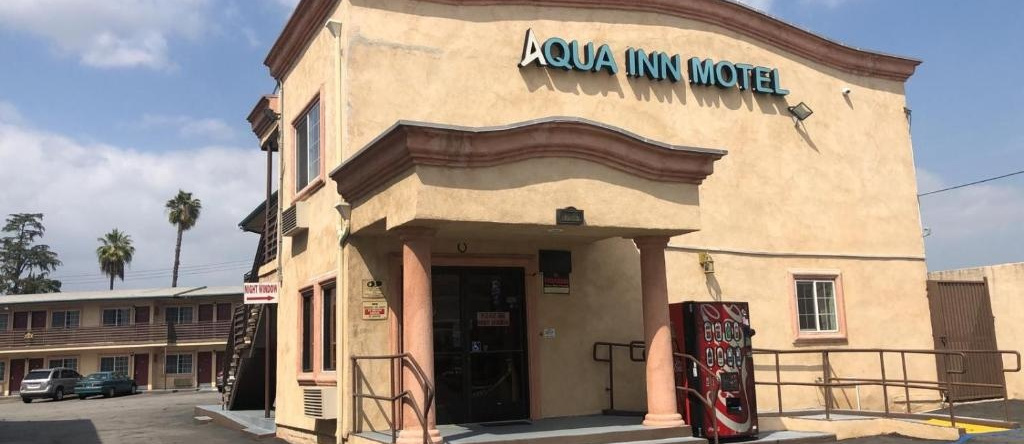 Aqua Inn Motel, 埃尔蒙特 — 照片 1