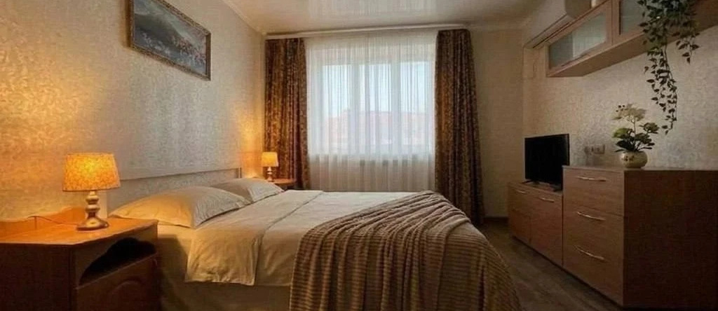 Odnokomnatnye S Panoramnymi Oknami Na Suvorova Apartments, Kaluga — photo 1