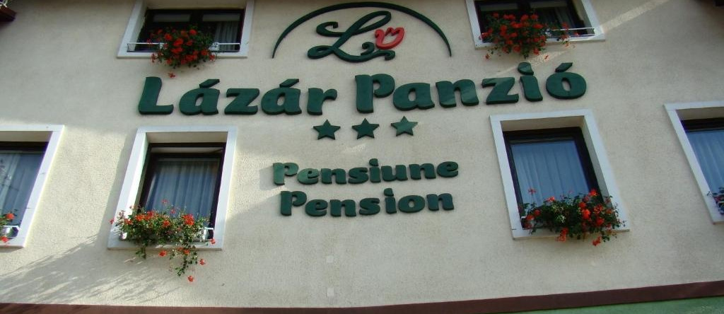 Lázár Pension & Restaurant, Георгени — фото 1
