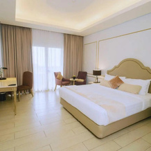 MCollection - Scenic Tagaytay Getaway with Taal Views, Laurel — photo 4