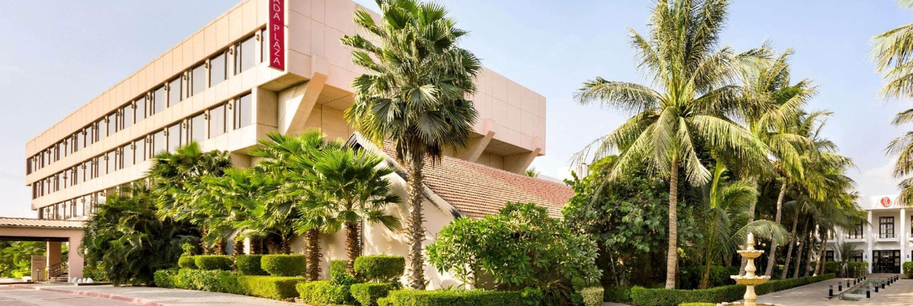 Ramada Plaza By Wyndham Karachi Airport Hotel, Карачи — фото 1