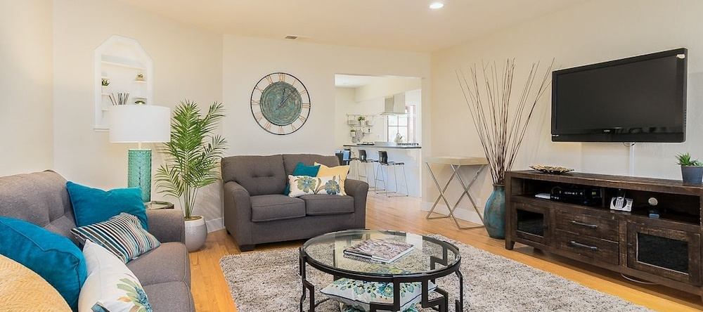 456 5th Street West Home, Sonoma — photo 1