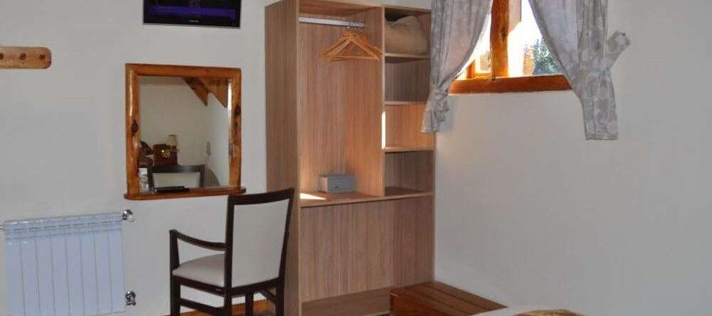 Apart Samay Hue Bungalows, 迪纳瓦皮 — 照片 1