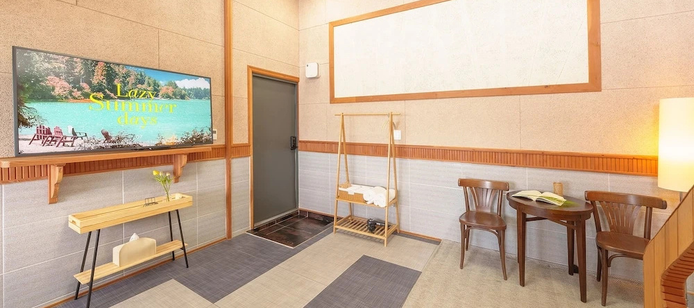 Samcheok Peacehousing Spa Pet Pension, 三陟 — 照片 1