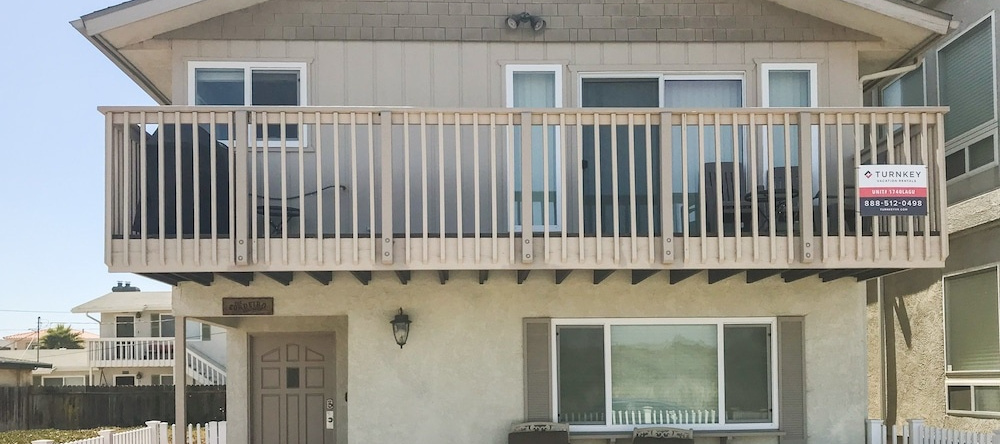 1740 Laguna Drive Home 3 Bedrooms 2 Bathrooms Home, 奥希阿诺 — 照片 1