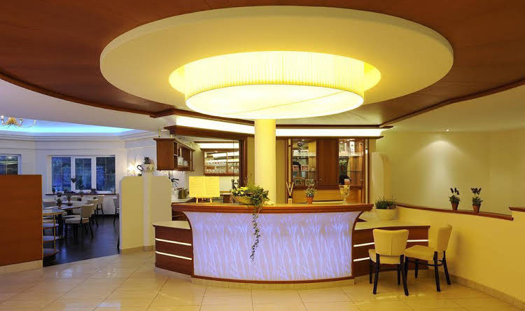 Hotel Heselbacher Hof, 拜尔斯布龙 — 照片 1
