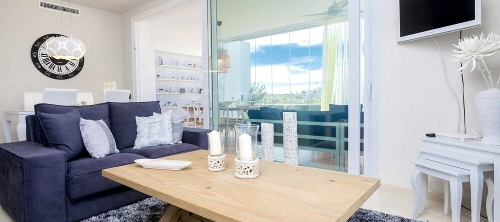 Apartment With 3 Bedrooms In Estepona, With Wonderful Mountain View, Pool Access, Furnished Garden - 5 Km From The Beach, Касарес — фото 1
