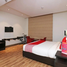 Joy Inn & Suites, Bhiwadi — photo 4