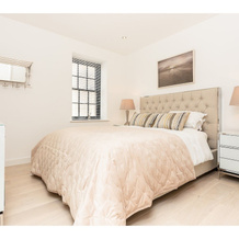 New High Spec 2bed Townhouse in Bath N.4, 温斯利 — 照片 2