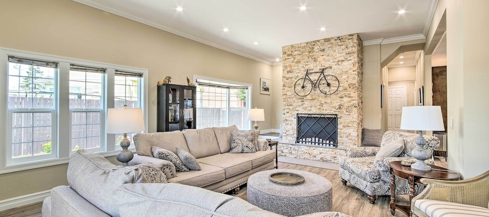 Renovated North Bend Cottage: Near Eateries!, Норт-Бенд — фото 1