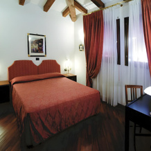 Alla Rocca Hotel, Bazzano — photo 3