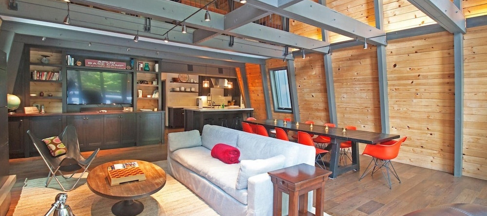 Aplin Base Camp House 3 Bedrooms 2.5 Bathrooms Home, 太浩城 — 照片 1