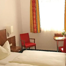 Hotel Krug, 古姆波尔德斯基兴 — 照片 3