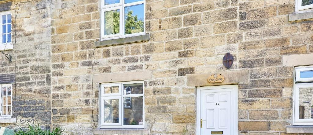 Host Stay Grange Cottage, 奥斯莫泰尔利 — 照片 1