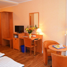 Waldhotel Humboldt Fewo1, Боденвердер — фото 4