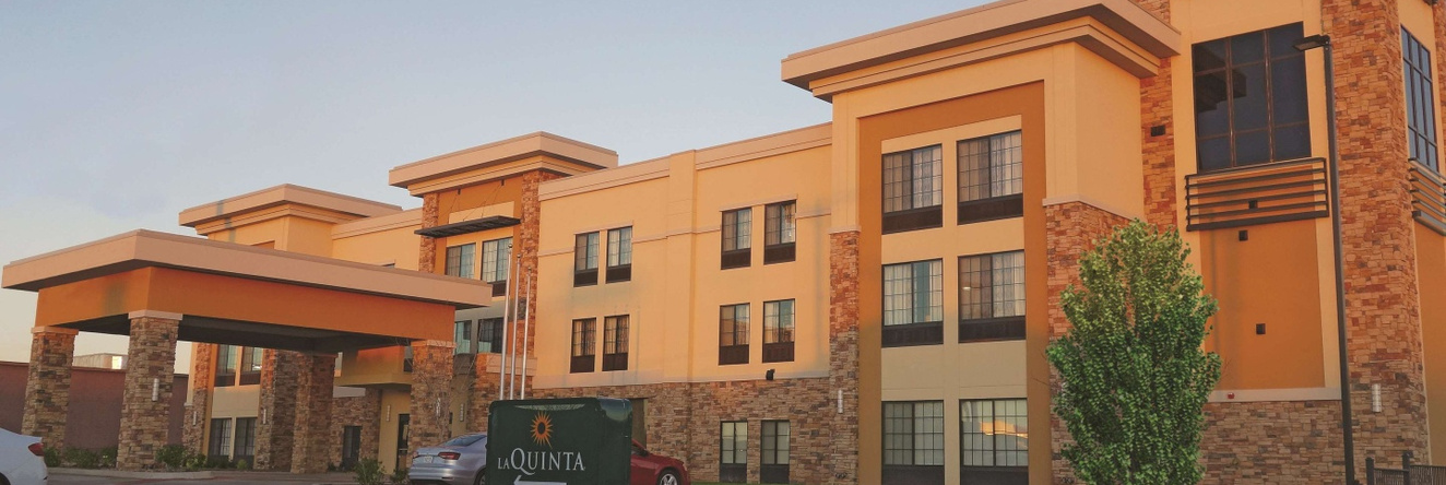 La Quinta Inn & Suites by Wyndham Pampa, 潘帕 — 照片 1