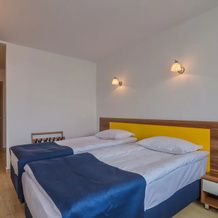 Hotel Narcis, 萨图尔恩 — 照片 5