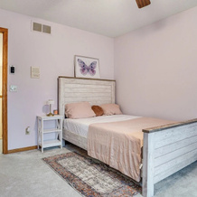 Rare Gem on a Ravine, Family Home in North Mankato, 北曼凯托 — 照片 4