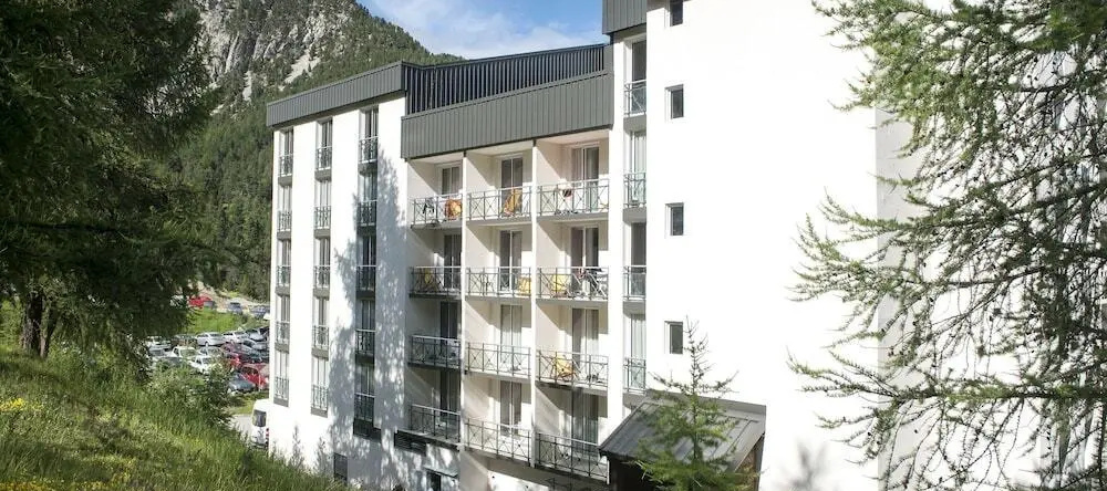 Club Med Serre Chevalier, 拉萨尔莱阿尔卑斯 — 照片 1