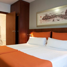 Eurohotel Barcelona Gran Via Fira Hotel, 奥斯皮塔莱特德略夫雷加特 — 照片 3